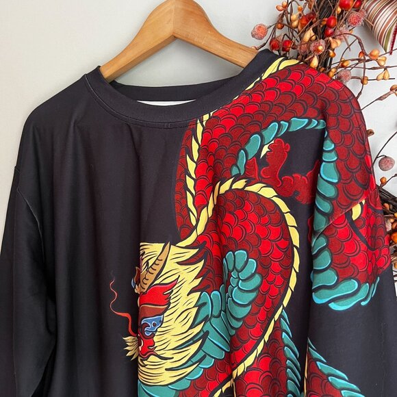 Boutique Pixie Lady Womens Plus Size 3X Sweatshirt Red Dragon Print Black - Picture 2 of 9